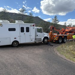A2Z Towing - Our Freightliner FL60 and the Big Rig