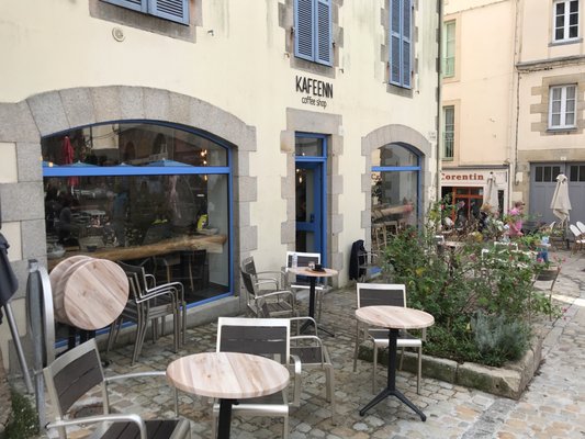 Kafeenn Coffee Shop by null