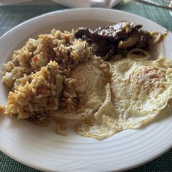 Cafe del Lago - Asian Food and a Fried Egg