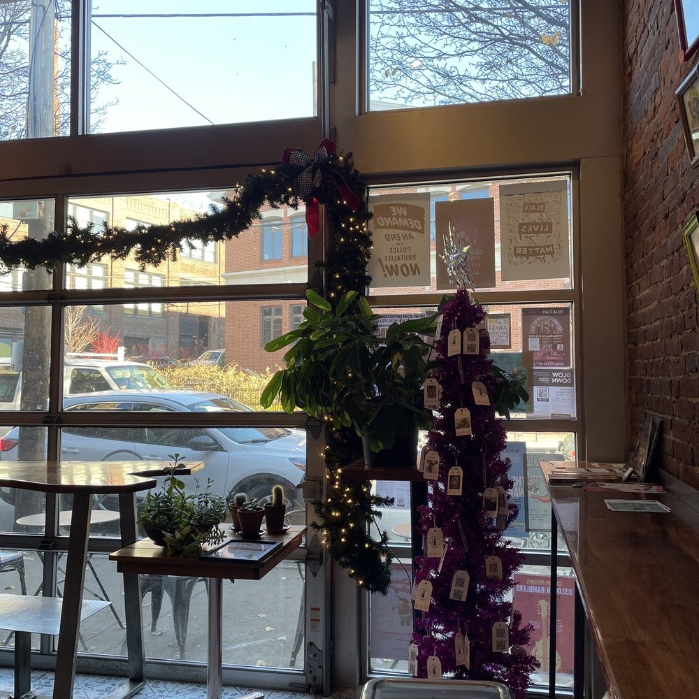 Espresso a Mano - Inside another - Coffee & Tea Near Me - Pittsburgh, Pennsylvania