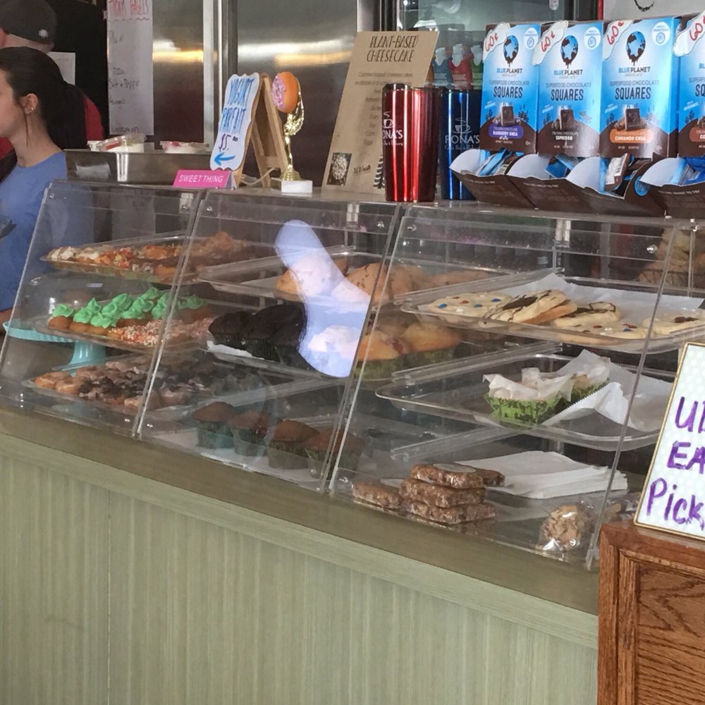 Fionas Coffee Bar And Bakery - Bagels Near Me - Willoughby, Ohio