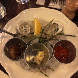 oyster of the day and puffer petite oyster oyster of the day and puffer petite oyster