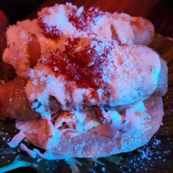 Broken Compass Tiki - Fish Tacos - New American Near Me - Burbank, California