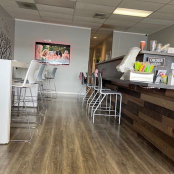 Longmont Nutrition - Interior - Juice Bars & Smoothies Near Me - Longmont, Colorado Longmont Nutrition - Interior - Juice Bars & Smoothies Near Me - Longmont, Colorado