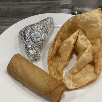 Szechuwan Garden - EGG ROLL, CREAM CHEESE WONTON, PAPER WRAPPED CHICKEN. $9.00 add on to entree for complete dinner. - Chinese Near Me - Tarzana, California Szechuwan Garden - EGG ROLL, CREAM CHEESE WONTON, PAPER WRAPPED CHICKEN. $9.00 add on to entree for complete dinner. - Chinese Near Me - Tarzana, California