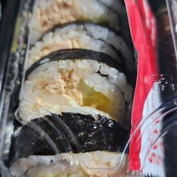 40 West Cafe - Spicy Tuna Kimbap