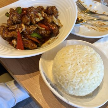 Sukho Thai - Cashew chicken - Thai Near Me - Markham, Ontario