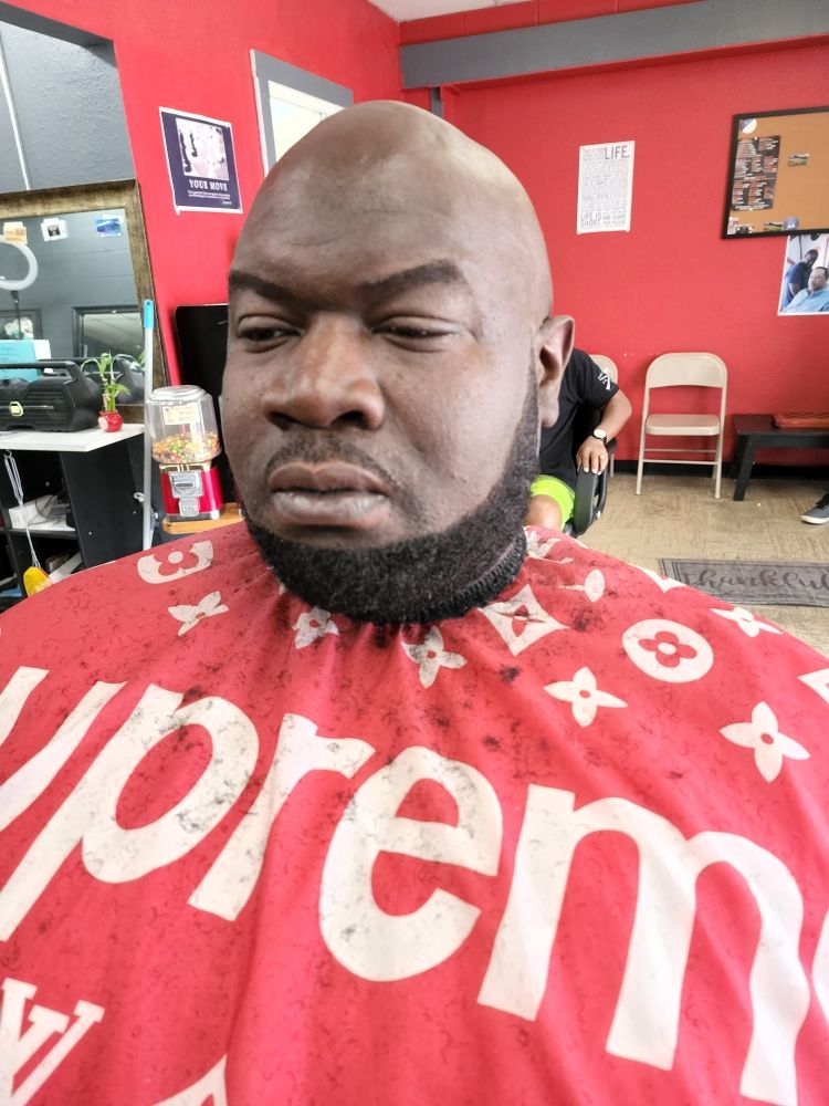 G’S KLIP JOYNT Updated October 2024 22 Photos 8122 Marbach Rd