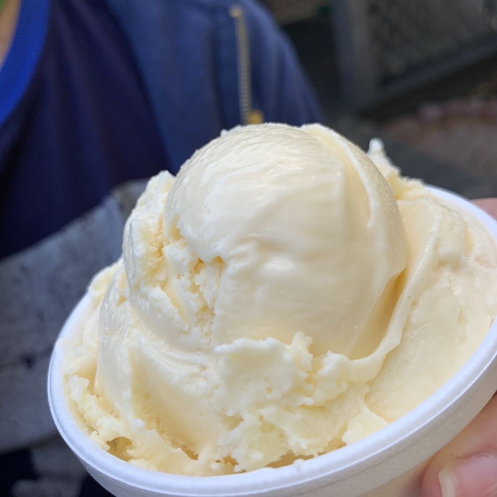 Mayfield Dairy Farms - Vanilla - Ice Cream & Frozen Yogurt Near Me - Athens, Tennessee Mayfield Dairy Farms - Vanilla - Ice Cream & Frozen Yogurt Near Me - Athens, Tennessee