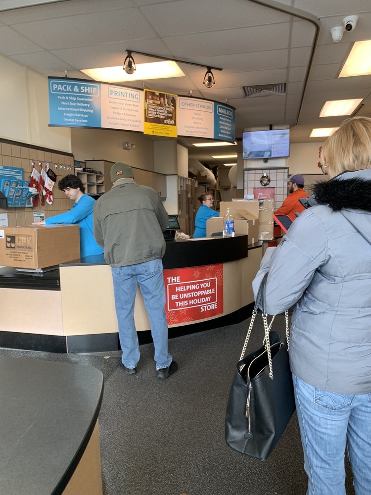 THE UPS STORE 13 Photos & 23 Reviews 921 E Dupont Rd, Fort Wayne, Indiana Shipping Centers