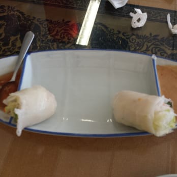 Tom Yum - Summer rolls with peanut sauce - Thai Near Me - Surprise, Arizona Tom Yum - Summer rolls with peanut sauce - Thai Near Me - Surprise, Arizona