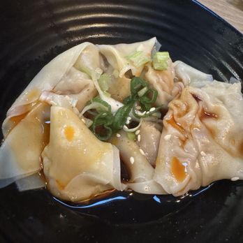 Dough Zone Dumpling House - San Mateo - Pork Wontons in Chili Sauce - Shanghainese Near Me - San Mateo, California