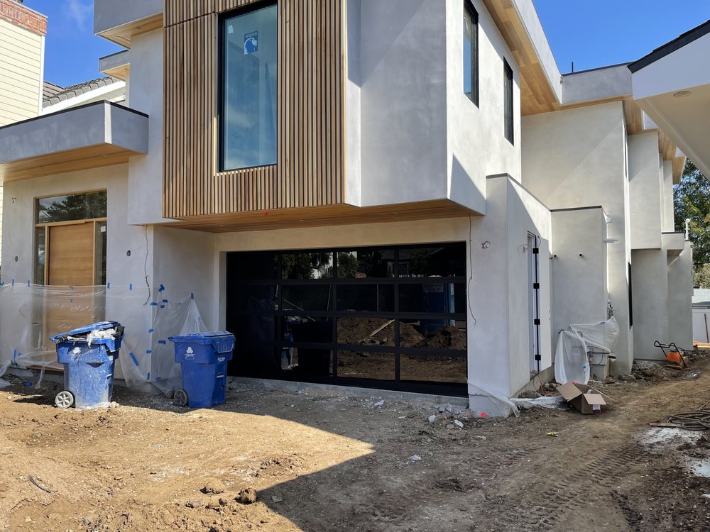 W&R PRESTIGIOUS GARAGE DOORS Updated September 2024 30 Photos