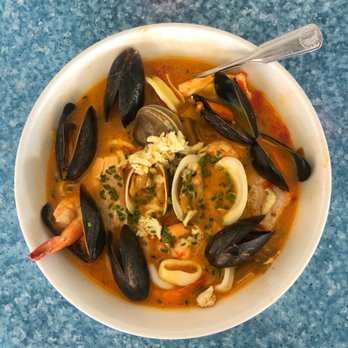 Poseidon - San Francisco Cioppino | Instagram: slimthiccarbs - Seafood Near Me - Hilton Head Island, South Carolina