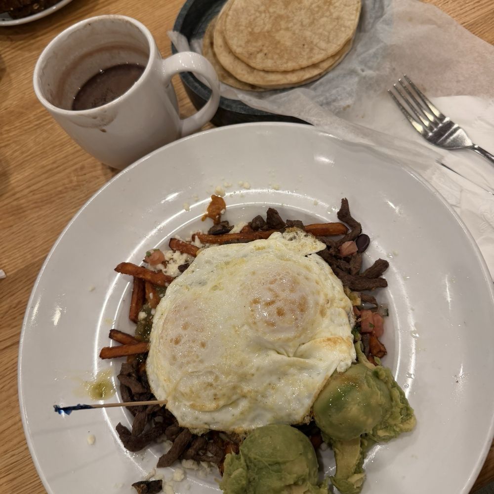 Mad Rooster Cafe - Milwaukee - Mexican steak bowl - Cafes Near Me - West Milwaukee, Wisconsin Mad Rooster Cafe - Milwaukee - Mexican steak bowl - Cafes Near Me - West Milwaukee, Wisconsin