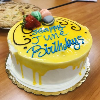 Van's Bakery - Mango cream cake - Bakeries Near Me - San Jose, California Van's Bakery - Mango cream cake - Bakeries Near Me - San Jose, California