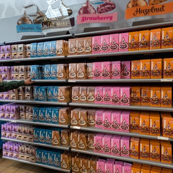 Hershey's Chocolate World - Gifts at Hershey's Chocolate World - Kids Activities Near Me - Hershey, Pennsylvania
