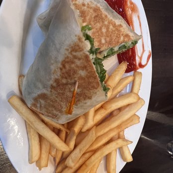 Meli Cafe - Chipotle Chicken Wrap - New American Near Me - Chicago, Illinois Meli Cafe - Chipotle Chicken Wrap - New American Near Me - Chicago, Illinois
