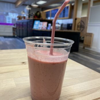 SoBoL - The Strawberry Banana (SB) Smoothie - Juice Bars & Smoothies Near Me - New Haven, Connecticut