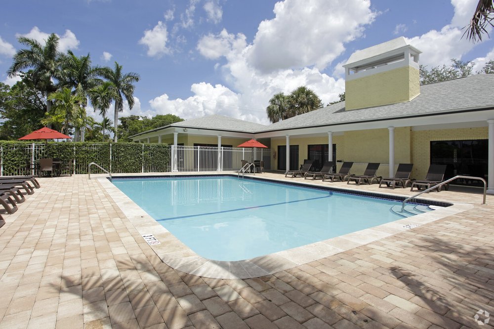 SUMMERFIELD APARTMENTS Updated July 2024 11 Photos 3200 NW 84th