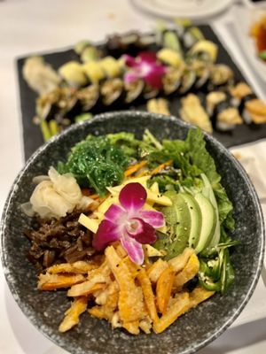 Yoshino Asian Fusion by null