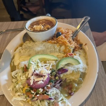 La Pinata - Enchilada suizas - Mexican Near Me - Phoenix, Arizona La Pinata - Enchilada suizas - Mexican Near Me - Phoenix, Arizona