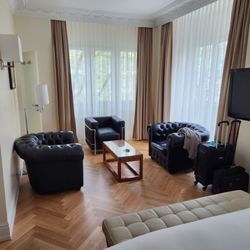 Renaissance Lucerne Hotel