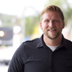 R Tyler Johnson Chiropractic - Dr Tyler Johnson- Chiropractor @ Chiropractic Center San Clemente