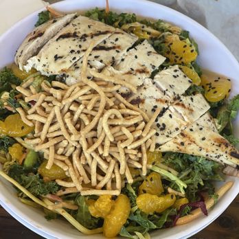 Stanley Beer Hall - Spicy Thai salad - Beer Gardens Near Me - Aurora, Colorado
