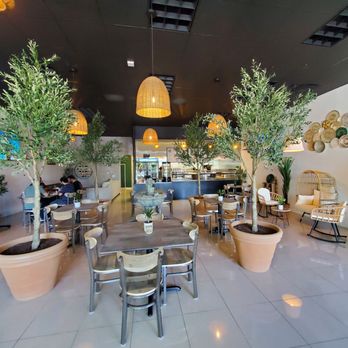 Oliva - Salad Near Me - Lake Forest, California