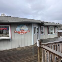 Schooner Inn Cafe - Outside