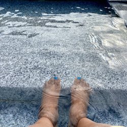 Commune D Ax les Thermes - Soaking my feet in the thermal baths