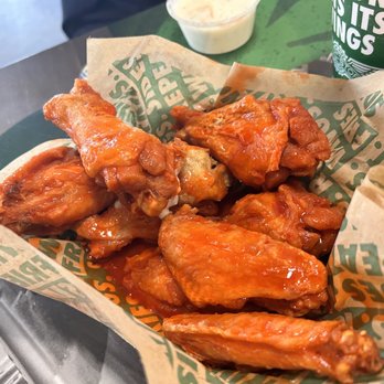 Wingstop - Hot buffalo wings - Chicken Wings Near Me - El Paso, Texas
