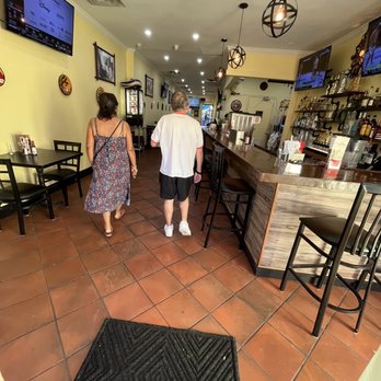 Las Margaritas - Inside - Bars Near Me - New York, New York Las Margaritas - Inside - Bars Near Me - New York, New York