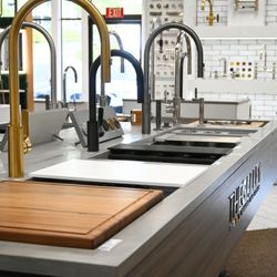 Chown Hardware