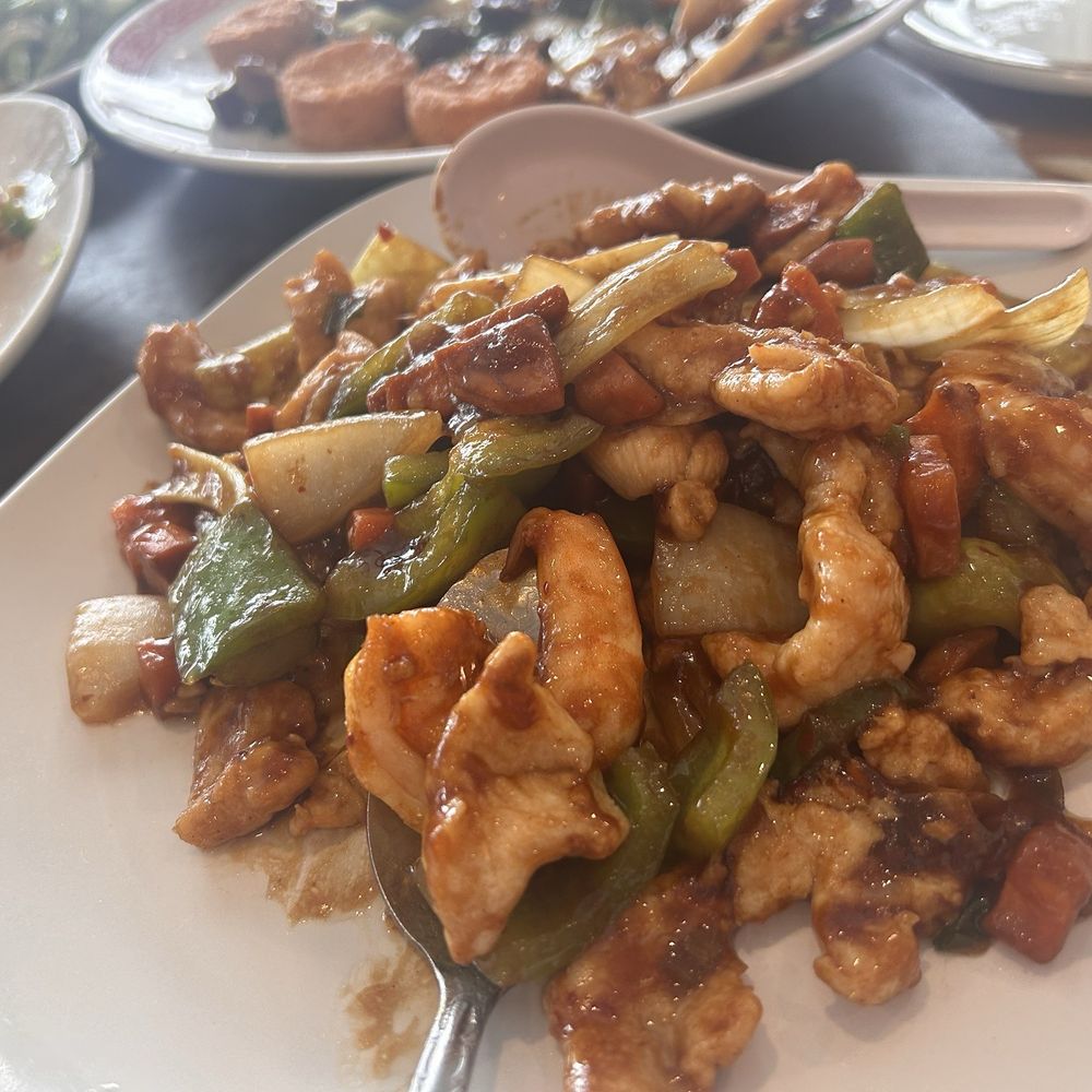 R House - Hot and spicy chicken and shrimp - Cantonese Near Me - Houston, Texas R House - Hot and spicy chicken and shrimp - Cantonese Near Me - Houston, Texas