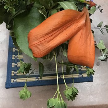 Amanda's Arrangements - Wilting greenery and all but one petal dropped by morning after delivery. - Florists Near Me - Burtonsville, Maryland