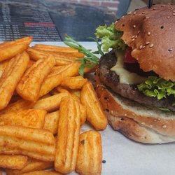 Burger Zimmer - 1001 Nacht (mit Sucuk) mit Pommes
