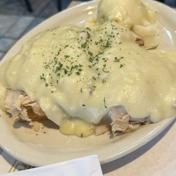 Billy's Pocono Diner - Hot Turkey sandwich w mashed potatoes n gravy - Diners Near Me - Tannersville, Pennsylvania Billy's Pocono Diner - Hot Turkey sandwich w mashed potatoes n gravy - Diners Near Me - Tannersville, Pennsylvania