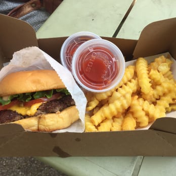 Shake Shack Dumbo - Burgers Near Me - Brooklyn, New York Shake Shack Dumbo - Burgers Near Me - Brooklyn, New York