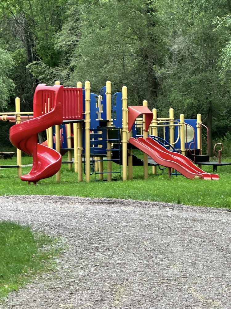 River Road Campground Logo