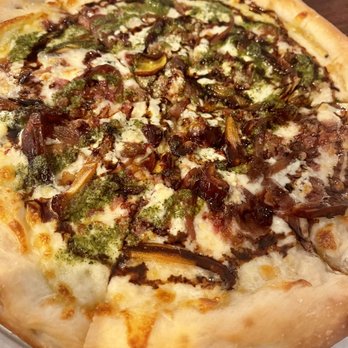 Amano - The Cindy Pizza - Pizza Near Me - Las Vegas, Nevada