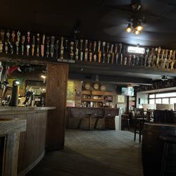 O'Bannon's Tap House - Bar area