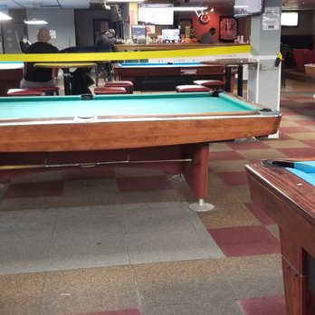 Le Spot Billiard Lounge - Pool Halls Near Me - Scarborough, Ontario