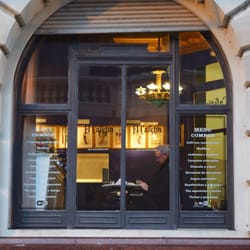 El Cafetín - Una postal enmarcada por su bello ventanal