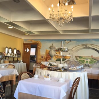 Comfort Hotel Bolivar - Hotels Near Me - Rome, RM