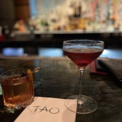 TAO Chicago Restaurant - Manhattan and Old Fashion