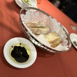 Gaetano's - Bread