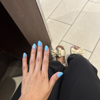 Highland Nails & Spa - Mani padi - Nail Salons Near Me - Austin, Texas