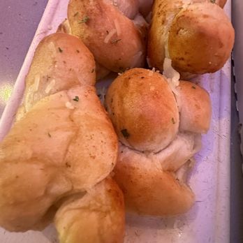 Pizza Mayhem - Garlic Knots - Pizza Near Me - Highland, California